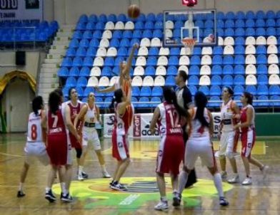 Edirnespor Kadın Basketbol Takımı Normal Sezonun Son Maçına Çıkıyor