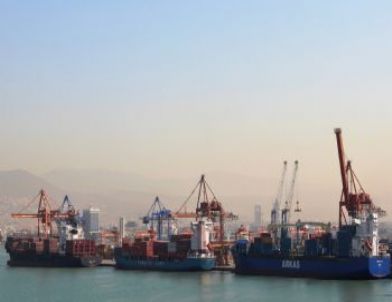 Ege Bölgesi’nin İhracatı Arttı, İthalatı Düştü