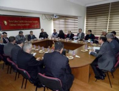 Erdek'te Okul Müdürleri Toplandı