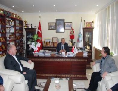 Güreş Severlerden Başkan Gözen’e Ziyaret