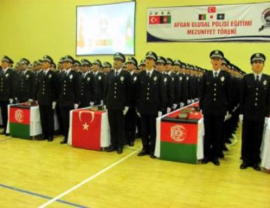 Sivas’ta Eğitim Gören Afgan Polis Adayları Komiser Yardımcısı Olarak Mezun Oldu