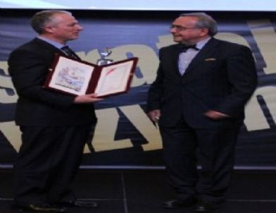 Stratejik Vizyon Sahibi Bilim İnsanı: İsmail Yüksek