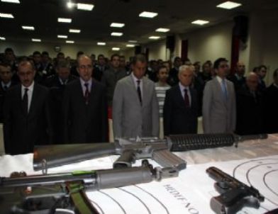 “Polis- Medya İletişimi” Konulu Seminerde Gazeteciler Medya ve Polisi Anlattı