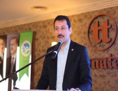 Ak Partililer Kenetlendi