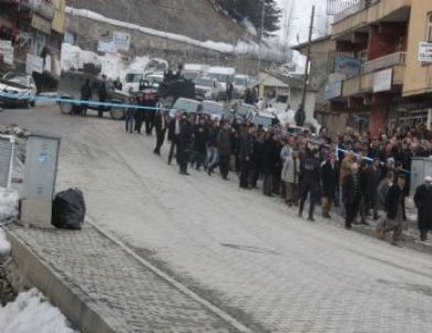 Bdp Kongresi Öncesi Şüpheli Poşet Paniği