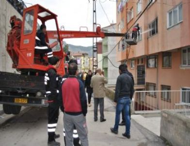 Apartmandaki Yangın Paniğe Yol Açtı