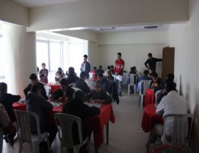 Ardahan’da Satranç İl Birinciliği Turnuvası