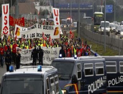 İspanyol İberıa Havayolları Çalışanları Greve Başladı