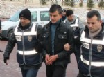 MEHMET KıLıNÇ - Konya’da Husumetli Olduğu Şahsa Evinin Önünden Geçtiği İçin Tüfekle Ateş Eden Zanlı Polisler Tarafından Yakalandı