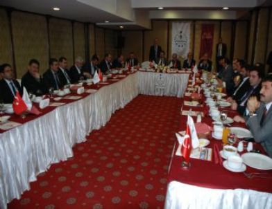 Bakan Çelik ve Bakan Eker, TÜMSİAD’ın Düzenlediği Geceye Katıldı