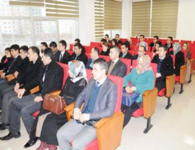 Üniversitede Aday Memurların Eğitimine Başlandı