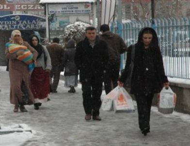 Van’da Kar Yağışı