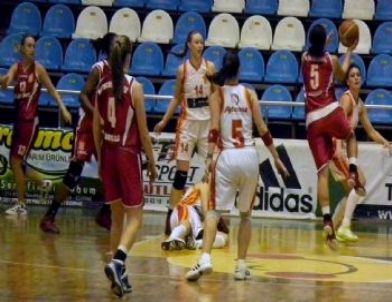 Edirnespor Hazırlık Karşılaşmasında Bulgar Rakibine 57-87 Mağlup Oldu