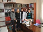 ENGIN UZUNER - İnebolu Belediyesinden Kitap Yardımı