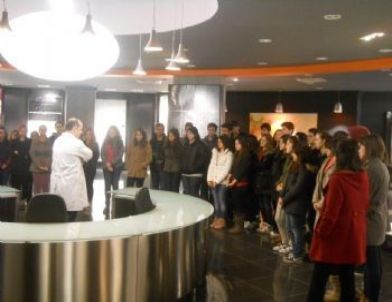 Fen Lisesi Öğrencilerinden Seramiksan’a Ziyaret