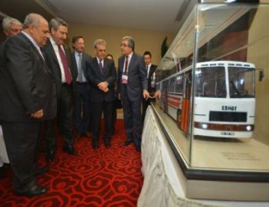 İzmir’e Uluslar Arası Övgü