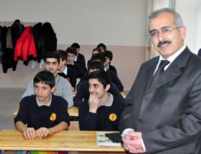 Liselerde Tablet Bilgisayarlı Eğitim Dönemi