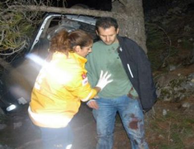 50 Metrelik Uçurumdan Sağ Kurtuldular