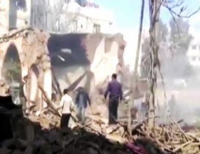 Şam’ın Sagba Kasabası Bombalandı