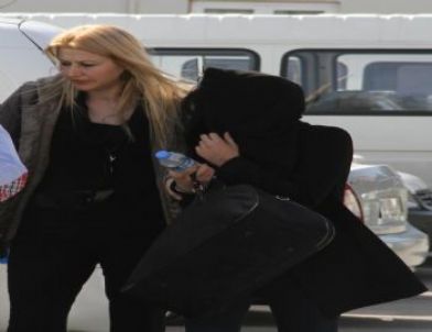 Masöz İş Dönüşü 3,5 Kilo Esrarla Yakalandı