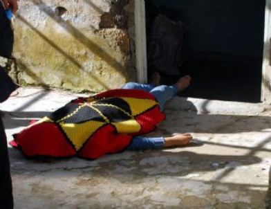 Psikolojik Sorunları Olan Kadın İntihar Etti