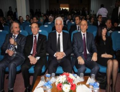 Derviş Eroğlu’ndan 'Sinek' Esprisi