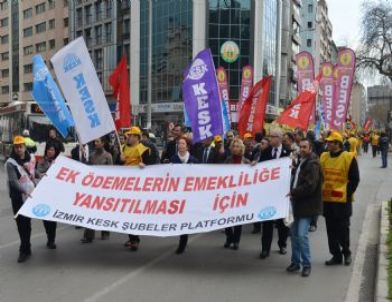 Memurlar İş Bıraktı