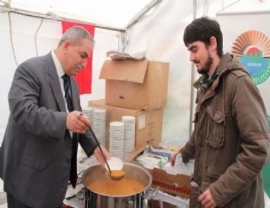 3 Bin Kişiye Çorba-Ekmek