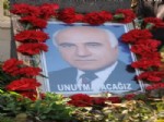 ŞERAFETTIN ELÇI - Cizreli Avukat Dinler Mezarı Başında Anıldı