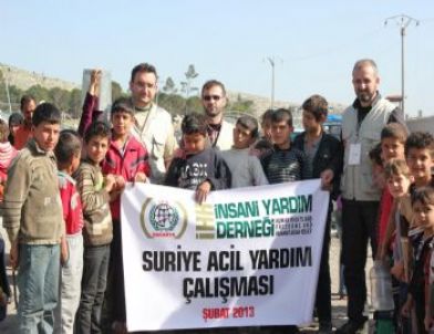 Sakaryalıların Yardımları Suriye’de Dağıtılıyor
