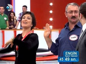 Ben Bilmem Eşim Bilir'de gülme krizine sokan Rizeli çift