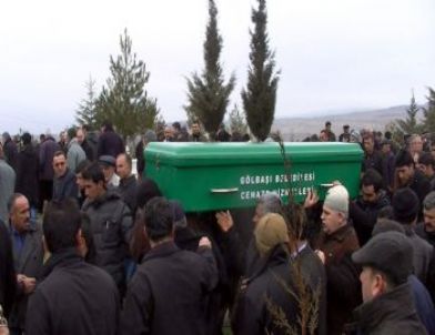 Feci Kazada Ölen Son 3 Kişi De Toprağa Verildi