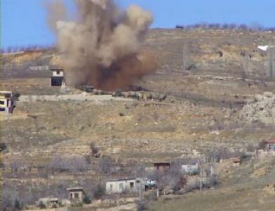 Esad'ın Zırhlı Araçları Muhalifler Tarafından Pusuya Düşürüldü