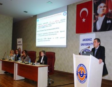 Aü’de Değerlendirme Toplantısı