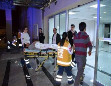 Banyo Kavgası Kanlı Bitti: 5 Yaralı