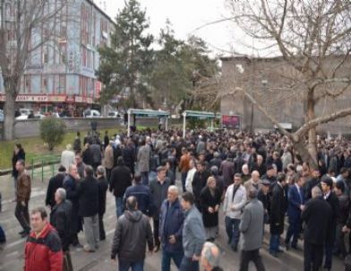 Kocasinan Belediye Meclis Üyesi Amil Özgen Hayatını Kaybetti