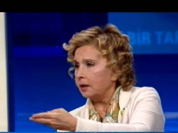 Nazlı Ilıcak'ın isyanı: 'Şangay Beşlisi kadar başınıza taş düşsün'