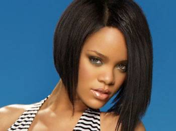 Rihanna Efsanelerle Aynı Sahnede!