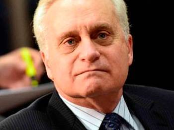 ABD elçisine sahip çıktı