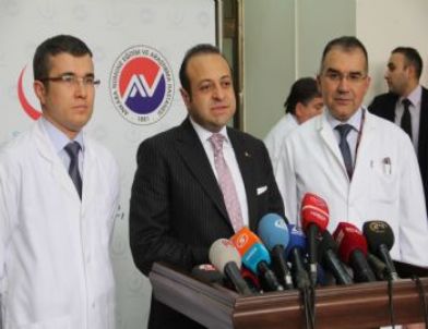 Bağış, Bombalı Saldırıda Yaralanan Gazeteci Didem Tuncay’ı Ziyaret Etti