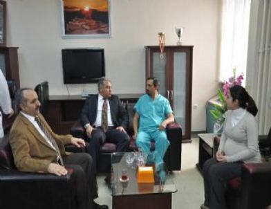 Darp Edilen 7 Aylık Hamile Doktora Ziyaret