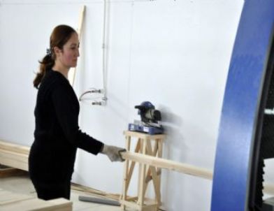 Akşehir Sanayisine Kadın Eli Değdi