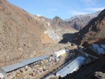 RÜSTEM POLAT - Oltu'da Yapımı Devam Eden Ayvalı Barajı, Yüzlerce Kişiye Ekmek Kapısı Oldu