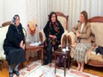 KENAN EVREN - (özel Haber) Nimet Baş 'hamido'nun Eşini Ziyaret Etti