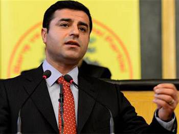 'Başbakan'a karşı komplo içinde olmayız'