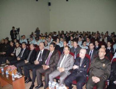 Karabük Cezaevi'nde Mahkumlara Moral Gecesi