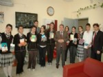 Kaymakam Ortakçı Öğrencilere Kitap Gönderdi