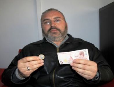 Sigaraya Günlük Ödediği Parayı Kenara Ayırdı, Birikenle 3 Yıl Sonra Hacca Gitti