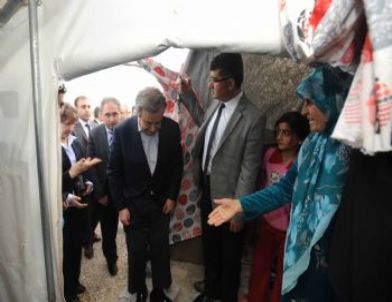 Bm Mülteciler Yüksek Komiseri'nden Suriyeli Sığınmacıların Yaşadığı Çadır Kente Ziyaret