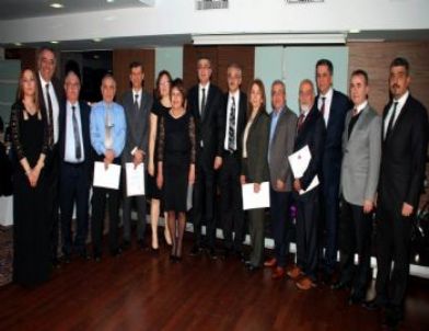 Emektar Dişhekimlerine Onur Belgesi